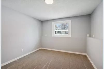 7733 Hampshire Avenue N, Brooklyn Park, MN 55445 - Photo 37