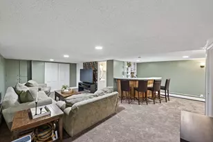 1812 Carl St, Lauderdale, MN 55113 - Photo 25