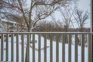 1601 N Innsbruck Dr, Fridley, MN 55432 - Photo 11