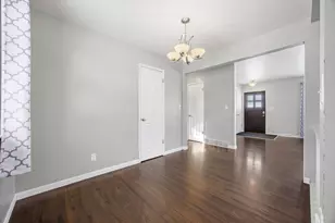 1905 9th St N, Fargo, ND 58102 - Photo 9