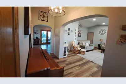 1016 2nd Street NE, Elbow Lake, MN 56531 - Photo 5