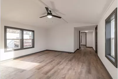 706 Southhaven Drive, Mankato, MN 56001 - Photo 5