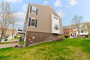 15726 Frisian Ln, Apple Valley, MN 55124 - Photo 5