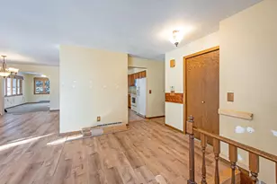 225 S 7th Ave E, Truman, MN 56088 - Photo 5