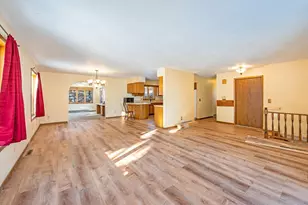 225 S 7th Ave E, Truman, MN 56088 - Photo 3