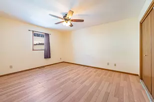 225 S 7th Ave E, Truman, MN 56088 - Photo 13