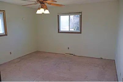 110 Lakeview Court, Tomah, WI 54660 - Photo 11