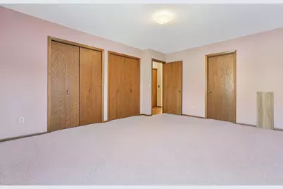 440 S River Hills Road, River Falls, WI 54022 - Photo 15