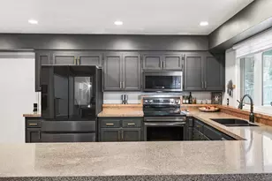 209 E 135th St, Burnsville, MN 55337 - Photo 23