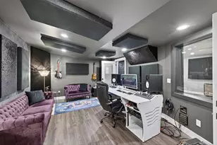 209 E 135th St, Burnsville, MN 55337 - Photo 37