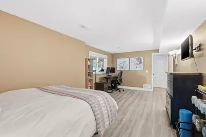 10640 Aquila Avenue S, Bloomington, MN 55438 - Photo 31