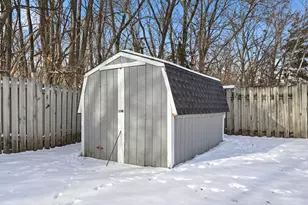 10640 Aquila Ave S, Bloomington, MN 55438 - Photo 35