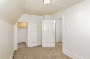 250 Irving Ave N, Minneapolis, MN 55405 - Photo 27