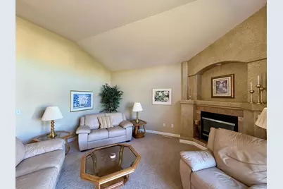 626 43rd Avenue S, Moorhead, MN 56560 - Photo 5