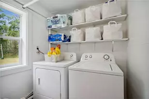 7527 Newton Ave N, Brooklyn Park, MN 55444 - Photo 9