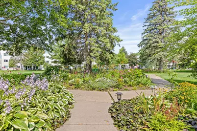 132 Demont Avenue E #136, Little Canada, MN 55117 - Photo 21
