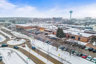 4728 W 70th St, Edina, MN 55435 - Photo 49