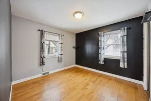 2300 Zenith Ave N, Golden Valley, MN 55422 - Photo 15