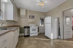 204 Wilson Ave NE, Saint Cloud, MN 56304 - Photo 7