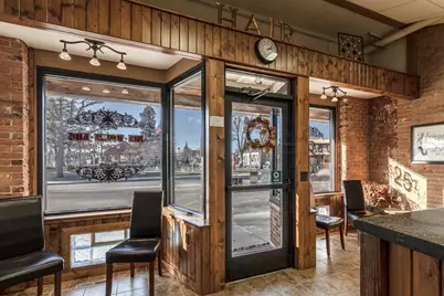 25 S Park Avenue, Le Center, MN 56057 - Photo 3