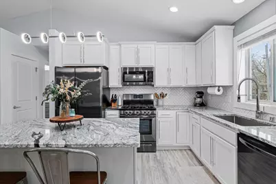 3255 Indiana Avenue N, Robbinsdale, MN 55422 - Photo 13