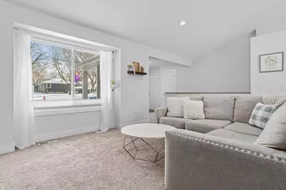 3255 Indiana Avenue N, Robbinsdale, MN 55422 - Photo 5