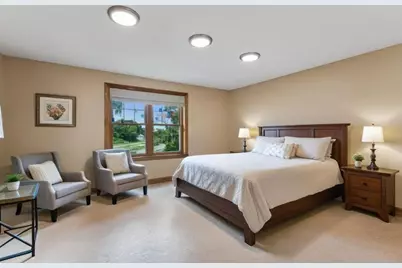 4584 Lake Court, White Bear Lake, MN 55110 - Photo 13