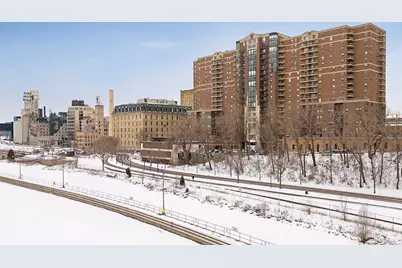 401 S 1st Street #1306, Minneapolis, MN 55401 - Photo 17