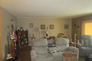 1429 16th Ave N, Wahpeton,  58075 - Photo 3