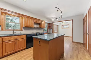 4832 Maryland Ave N, Crystal, MN 55428 - Photo 7