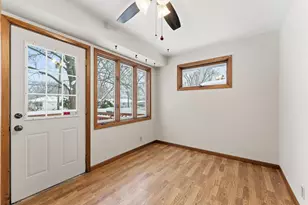 4832 Maryland Ave N, Crystal, MN 55428 - Photo 9