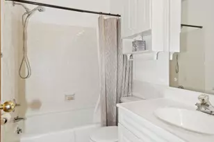 2240 Midland Grove Rd, Roseville, MN 55113 - Photo 15