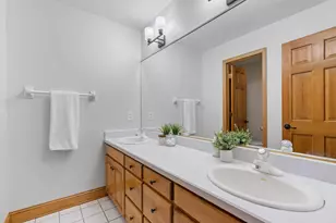 16105 37th Ave N, Plymouth, MN 55446 - Photo 37