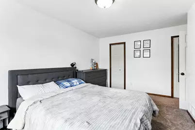 3945 Gershwin Avenue N, Oakdale, MN 55128 - Photo 9