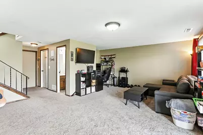 3945 Gershwin Avenue N, Oakdale, MN 55128 - Photo 11