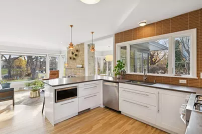 1325 Spring Valley Road, Golden Valley, MN 55422 - Photo 21