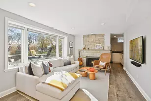 1325 Spring Valley Rd, Golden Valley, MN 55422 - Photo 37