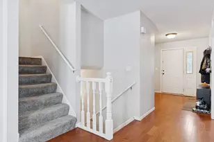 1077 Bonnieview Dr, Woodbury, MN 55129 - Photo 17