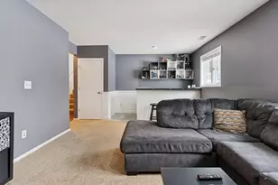 1077 Bonnieview Dr, Woodbury, MN 55129 - Photo 31