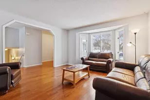 1077 Bonnieview Dr, Woodbury, MN 55129 - Photo 7