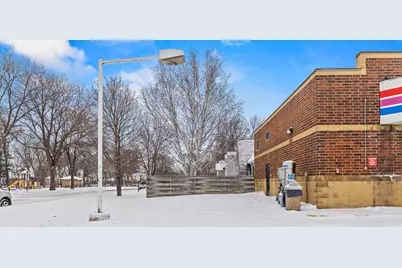 304 E College Drive, Marshall, MN 56258 - Photo 17