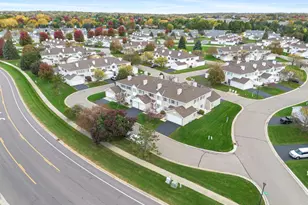 14720 Excelsior Ln, Apple Valley, MN 55124 - Photo 3