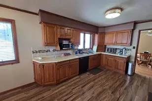 306 S Burr Oak St, Rushford, MN 55971 - Photo 13