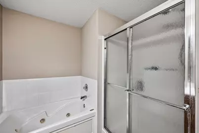 20060 Heritage Drive, Lakeville, MN 55044 - Photo 9