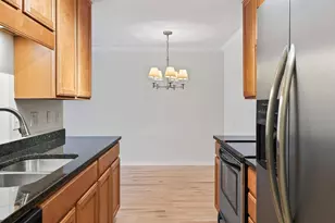 821 Douglas Ave, Minneapolis, MN 55403 - Photo 9