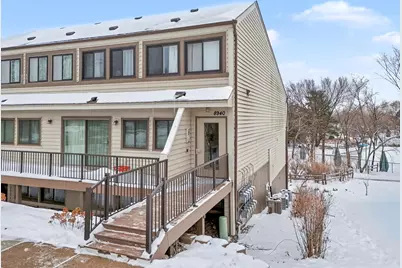 8940 Neill Lake Road #132, Eden Prairie, MN 55347 - Photo 3