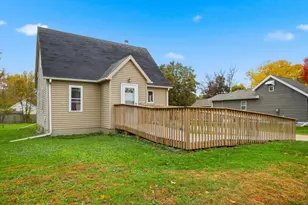 1403 11th Ave NW, Austin, MN 55912 - Photo 7