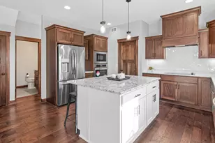 1604 Spruce St, Farmington, MN 55024 - Photo 7