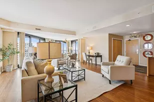 1235 Yale Pl, Minneapolis, MN 55403 - Photo 9