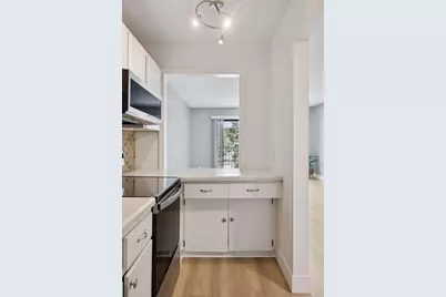 4120 Parklawn Avenue #228, Edina, MN 55435 - Photo 7